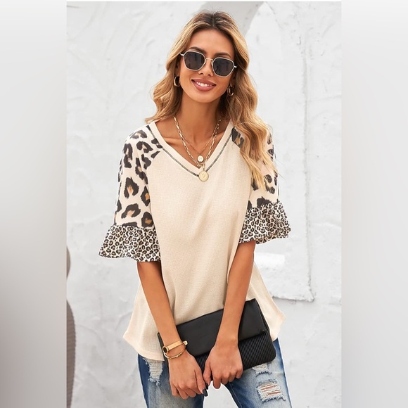 MyKrazyTees
Women V Neck Leopard Raglan - Picture 3 of 10